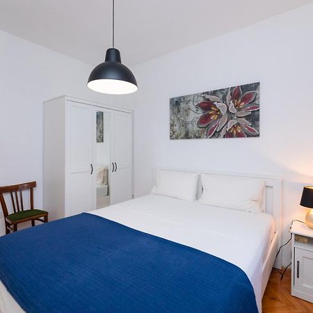 Apartments Martic Supetar Extérieur photo
