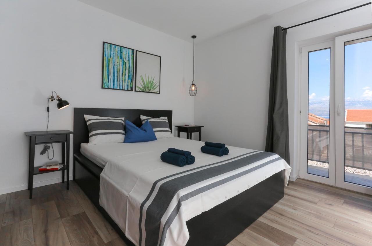 Apartments Martic Supetar Chambre photo